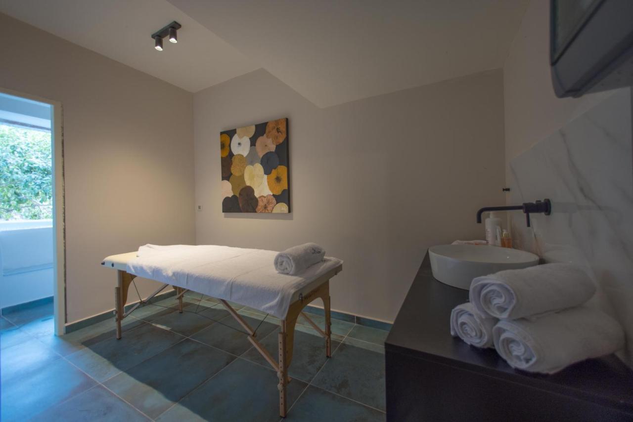 Kastro Maini Hotell Areópoli Eksteriør bilde