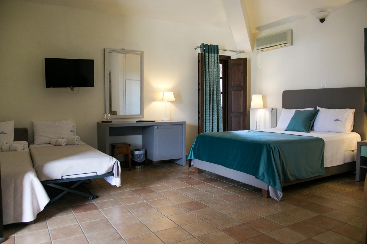 Kastro Maini Hotell Areópoli Eksteriør bilde
